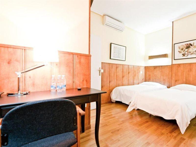 מדריד Hostal Asuncion מראה חיצוני תמונה